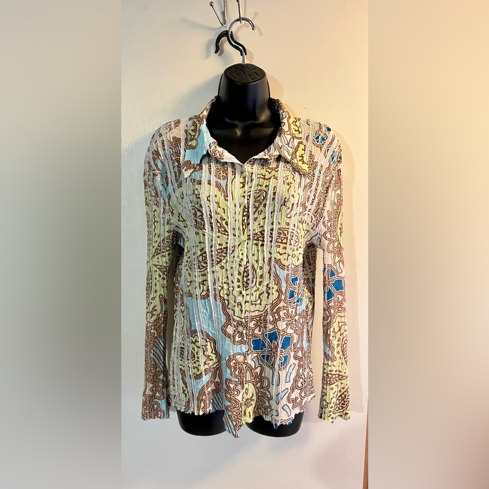 Kisca by Komarov shear long sleeve blouse